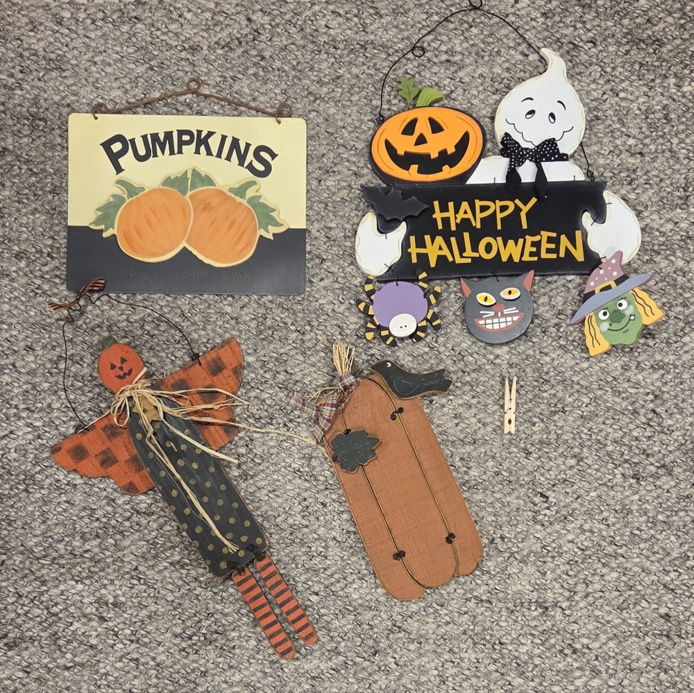 Halloween and Fall Wall Decor Set Of 4